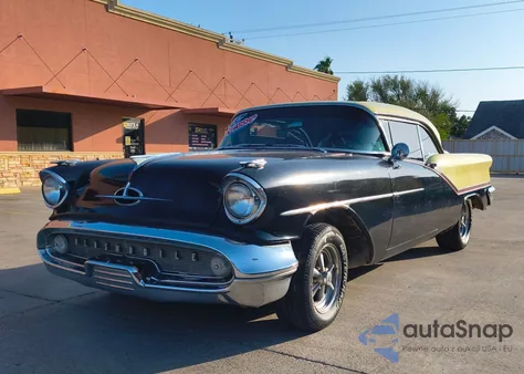 1957 Oldsmobile 98 z USA, uszkodzony, nr VIN 579M22639